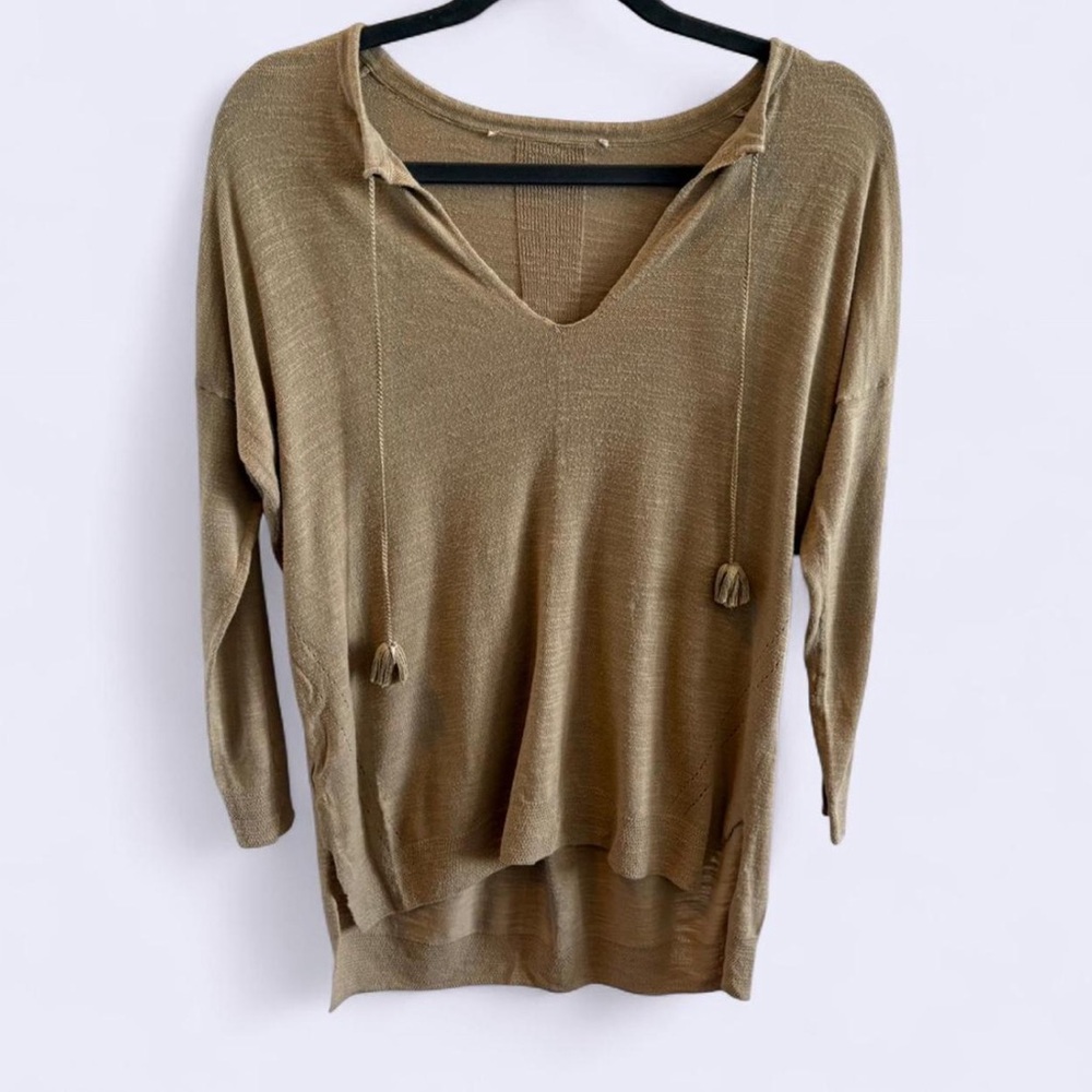 LOFT light green half sleeve top with tassel detail